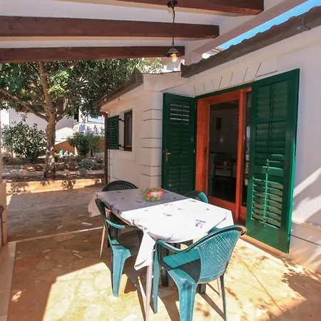 Silvana Apartment *