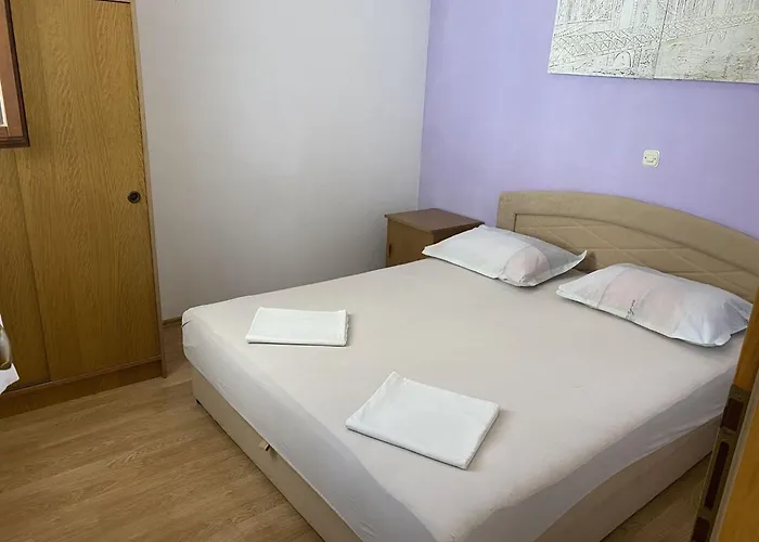 Silvana Rogoznica (Sibenik-Knin)